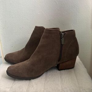 Blondo Isaac Women's Waterproof Brown Suede Ankle Booties Boots Womens Size 10M